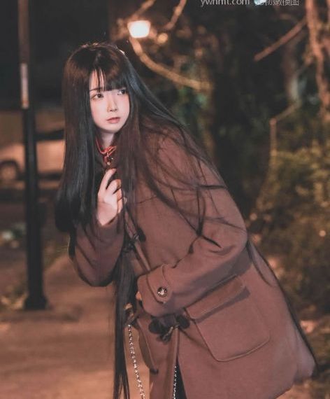 人妖打排球