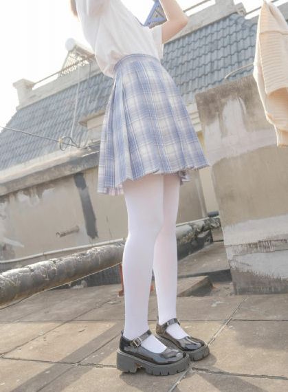 女教师在线播放