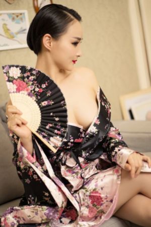 善良的女秘书的目的在线观看